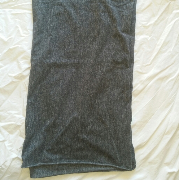 Lululemon infinity scarf 3-in-one - Picture 7 of 8